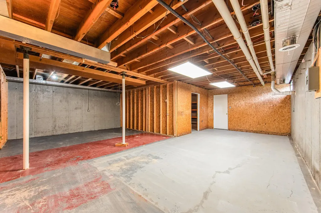 20290 11 Mile Road Lincoln Township MI 49655
