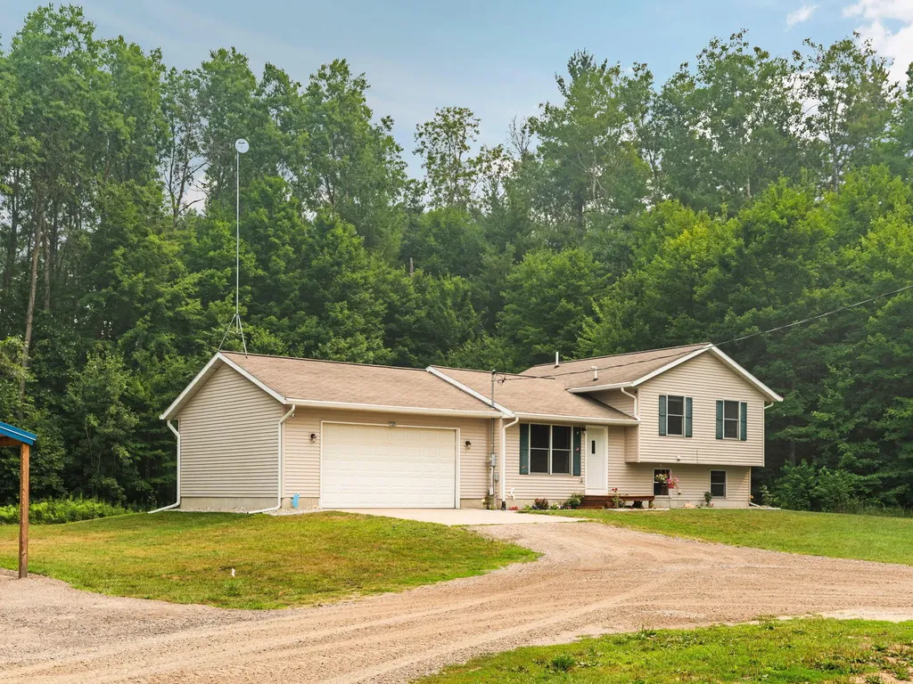 7485 E Tucker Lake Lane Big Prairie Township MI 49337