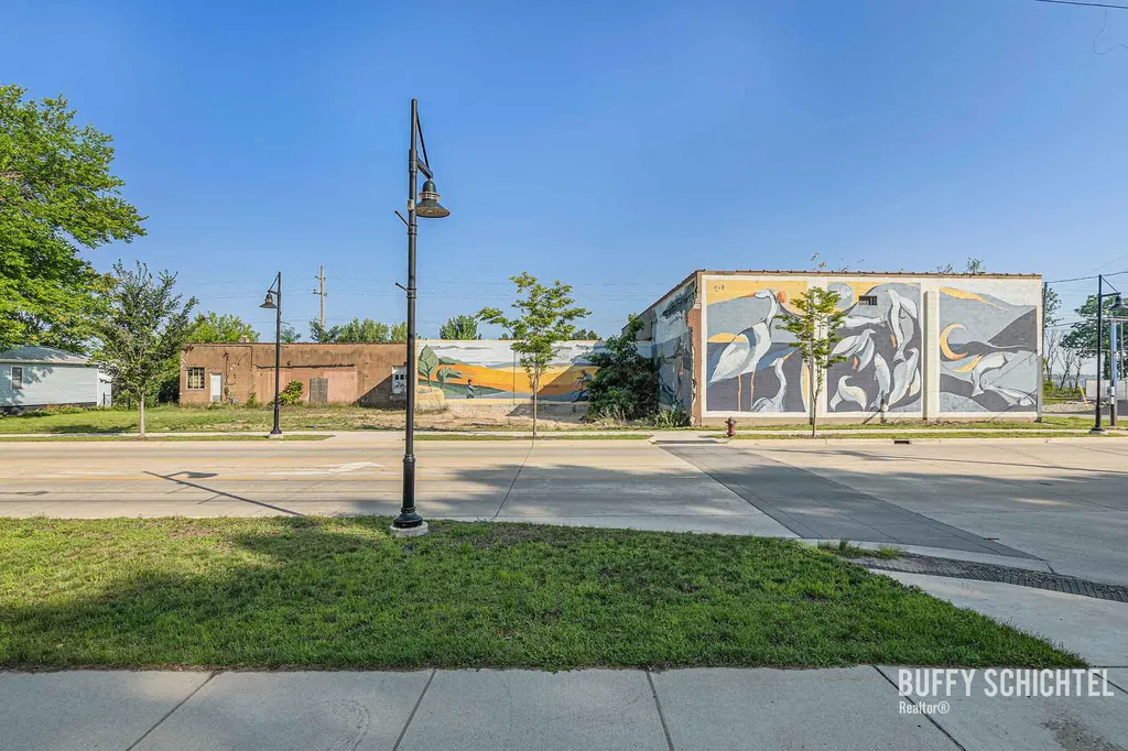 1812 Lakeshore Drive Muskegon City MI 49441