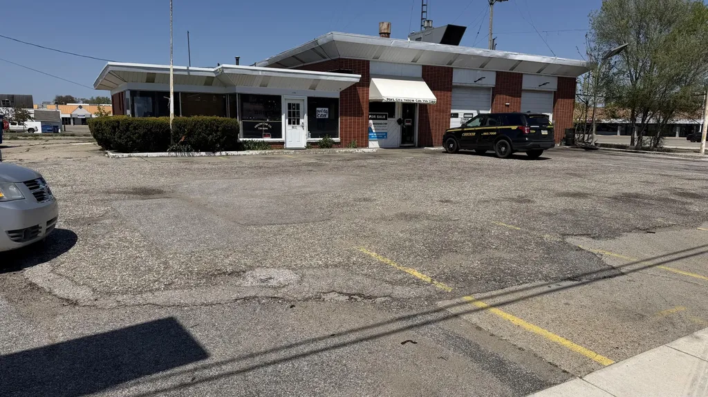 770 W Sherman Boulevard Muskegon City MI 49441