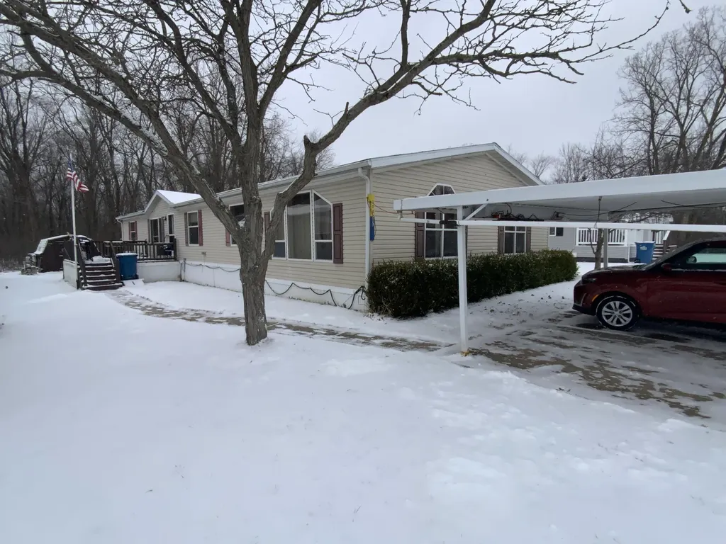 3992 Shoreham Street Blackman Charter Township MI 49201