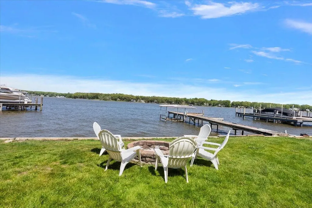 437 Graafschap Road Holland City MI 49423