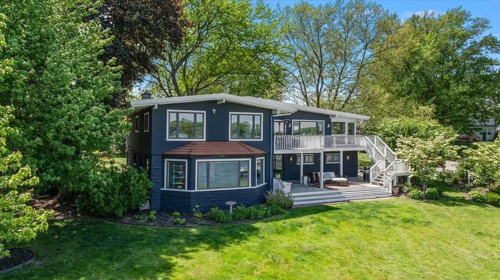 437 Graafschap Road Holland City MI 49423