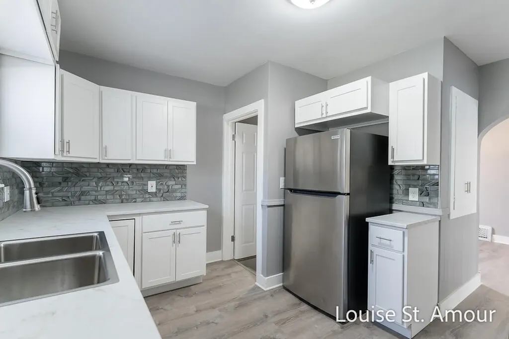 436 Catawba Avenue Muskegon City MI 49442