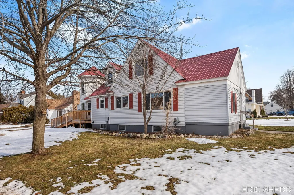 631 3 Mile Road NE Grand Rapids City MI 49505