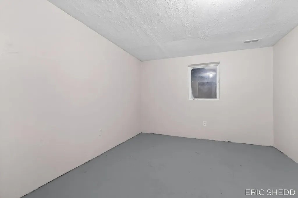 631 3 Mile Road NE Grand Rapids City MI 49505
