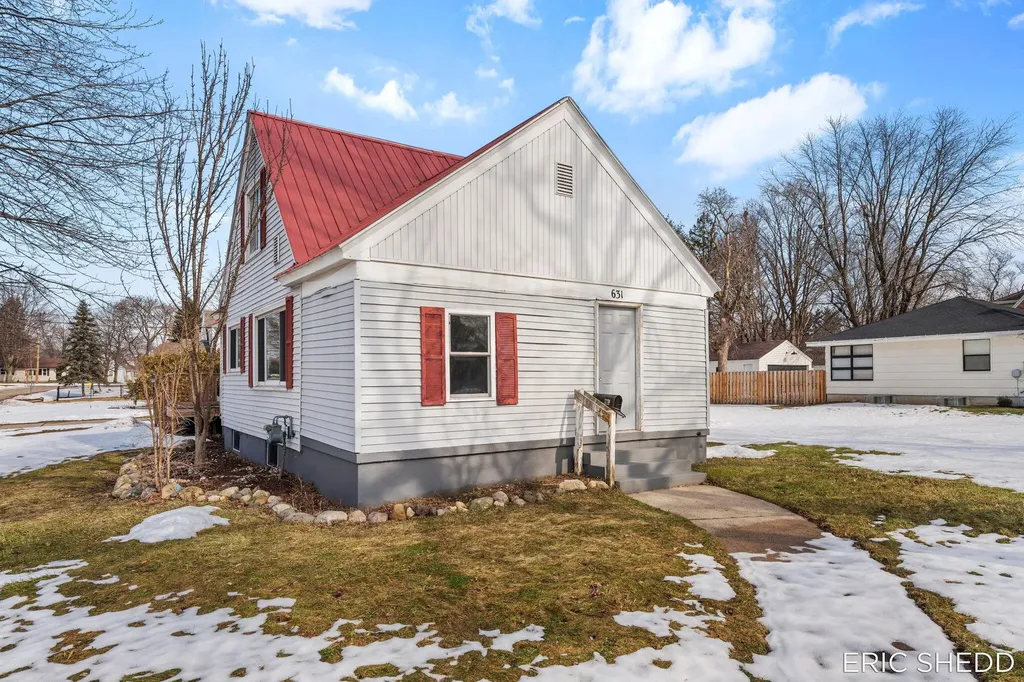 631 3 Mile Road NE Grand Rapids City MI 49505