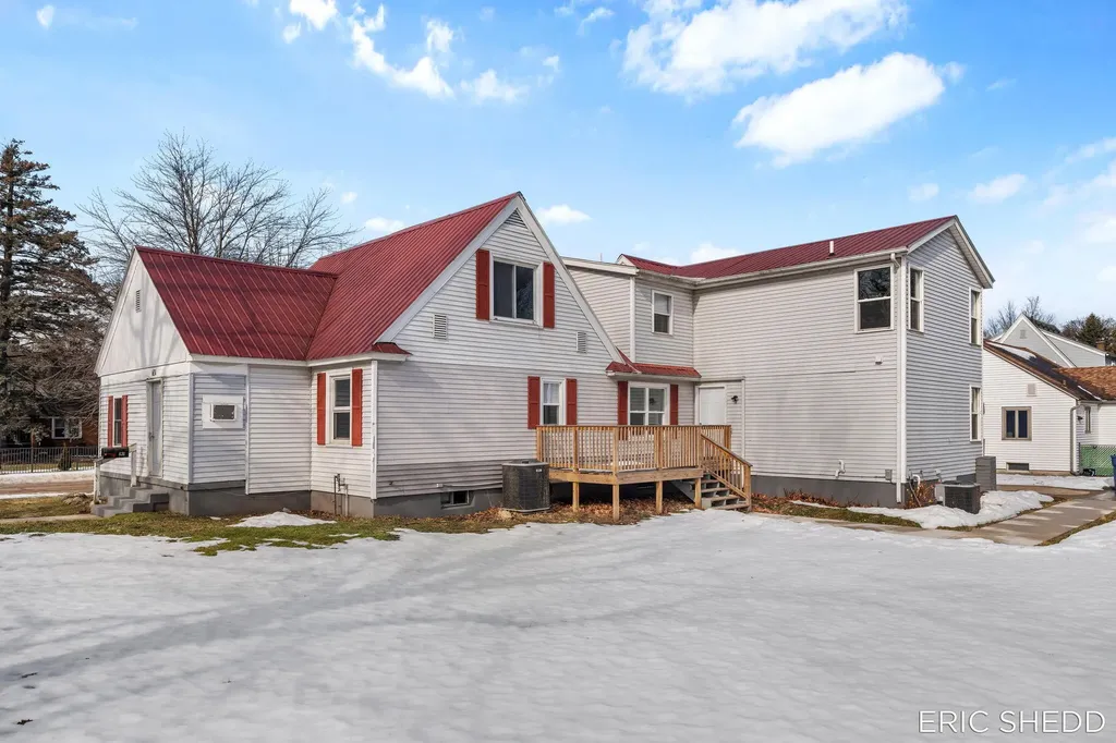 631 3 Mile Road NE Grand Rapids City MI 49505