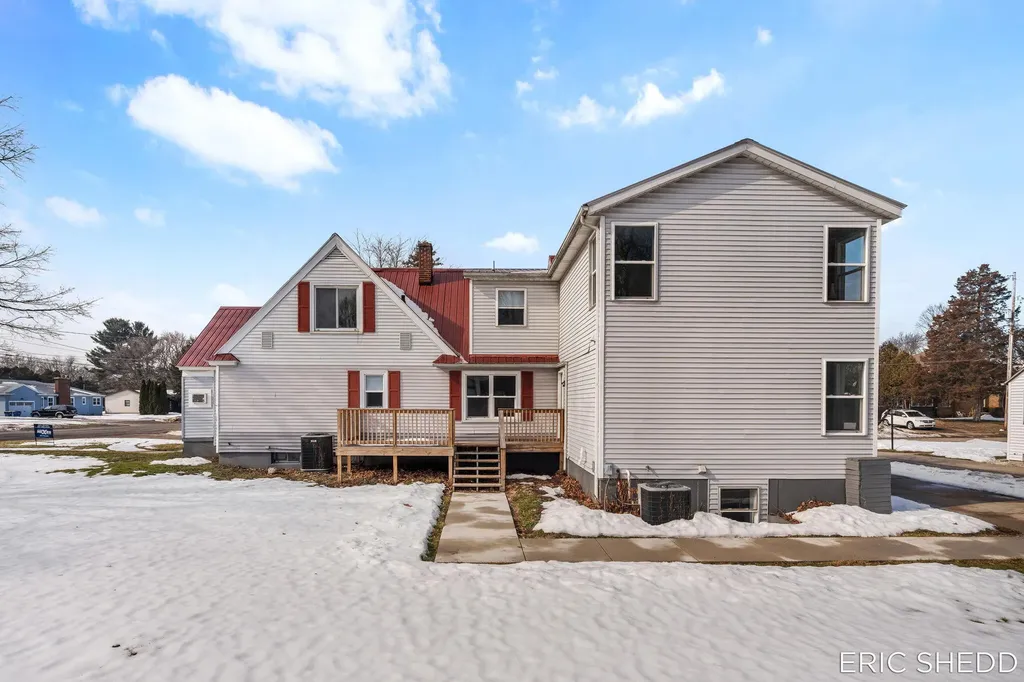 631 3 Mile Road NE Grand Rapids City MI 49505