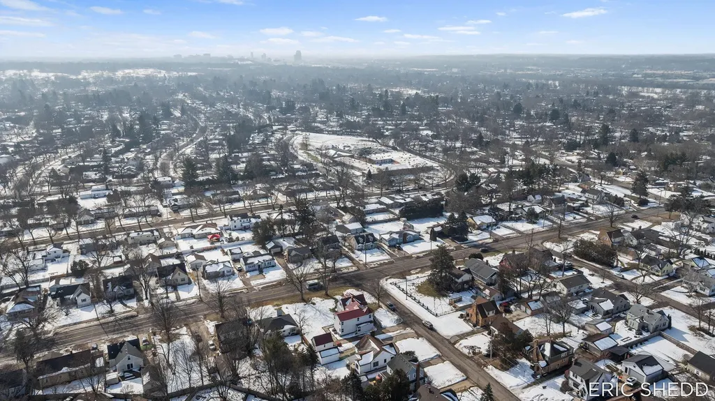 631 3 Mile Road NE Grand Rapids City MI 49505