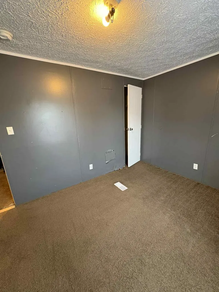 1418 Saskatoon Avenue Norton Shores City MI 49444