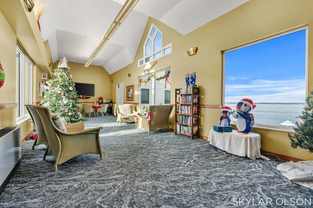 2964 Lakeshore Drive Muskegon City MI 49441