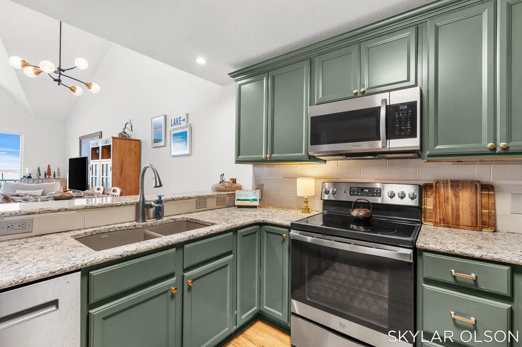 2964 Lakeshore Drive Muskegon City MI 49441