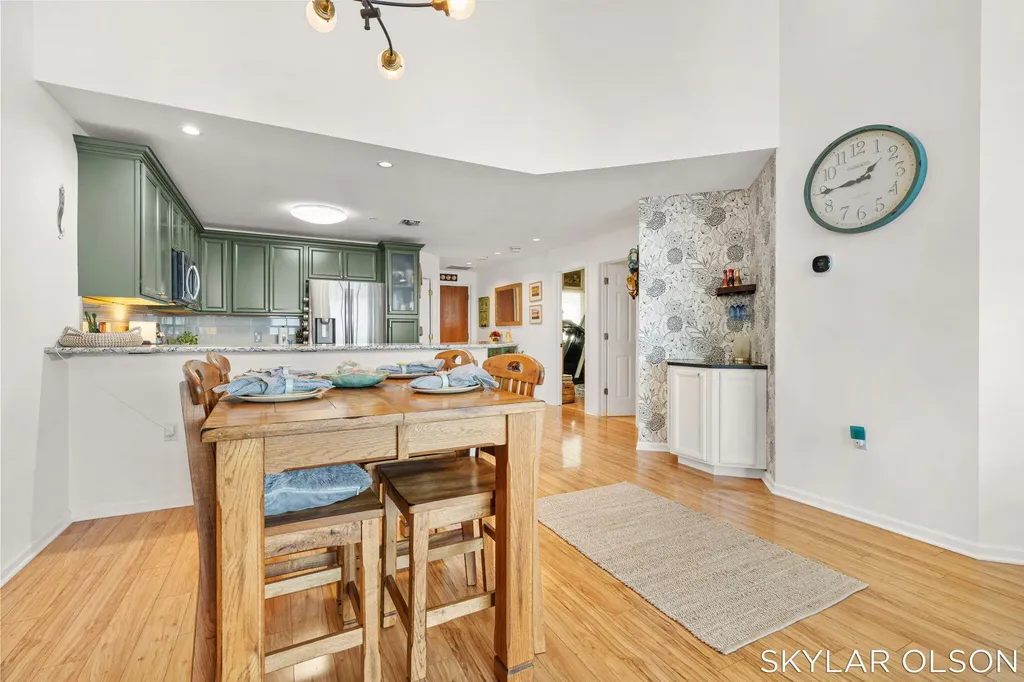 2964 Lakeshore Drive Muskegon City MI 49441