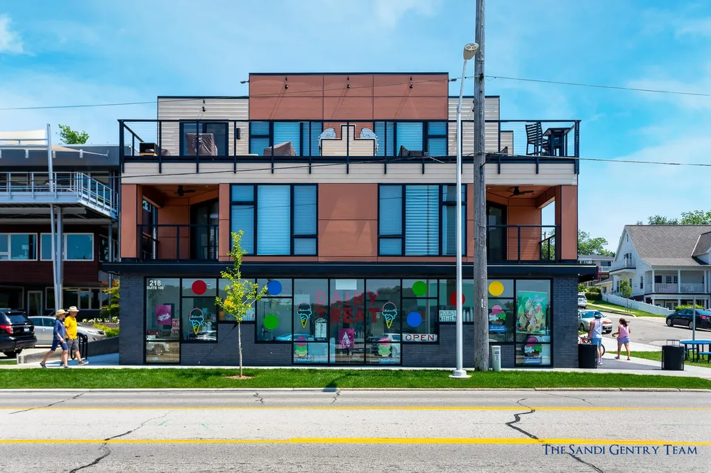 218 S Harbor Drive Grand Haven City MI 49417
