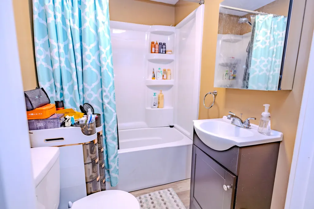 2907 Worden Street Norton Shores City MI 49444