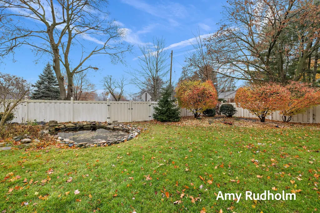 522 E River Street Spring Lake Village MI 49456