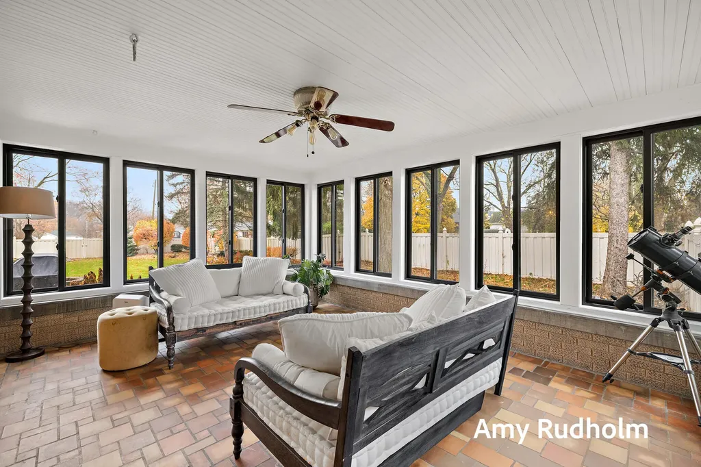 522 E River Street Spring Lake Village MI 49456