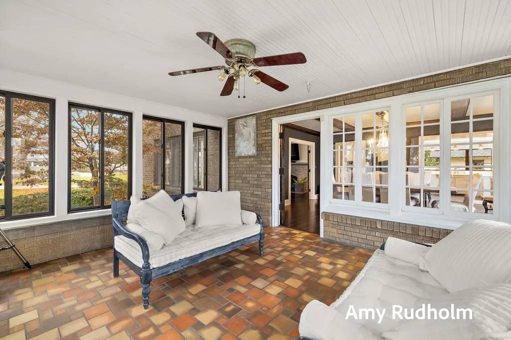 522 E River Street Spring Lake Village MI 49456
