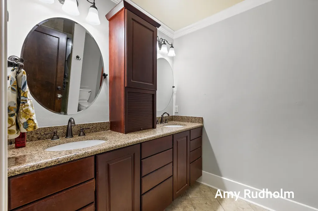 522 E River Street Spring Lake Village MI 49456