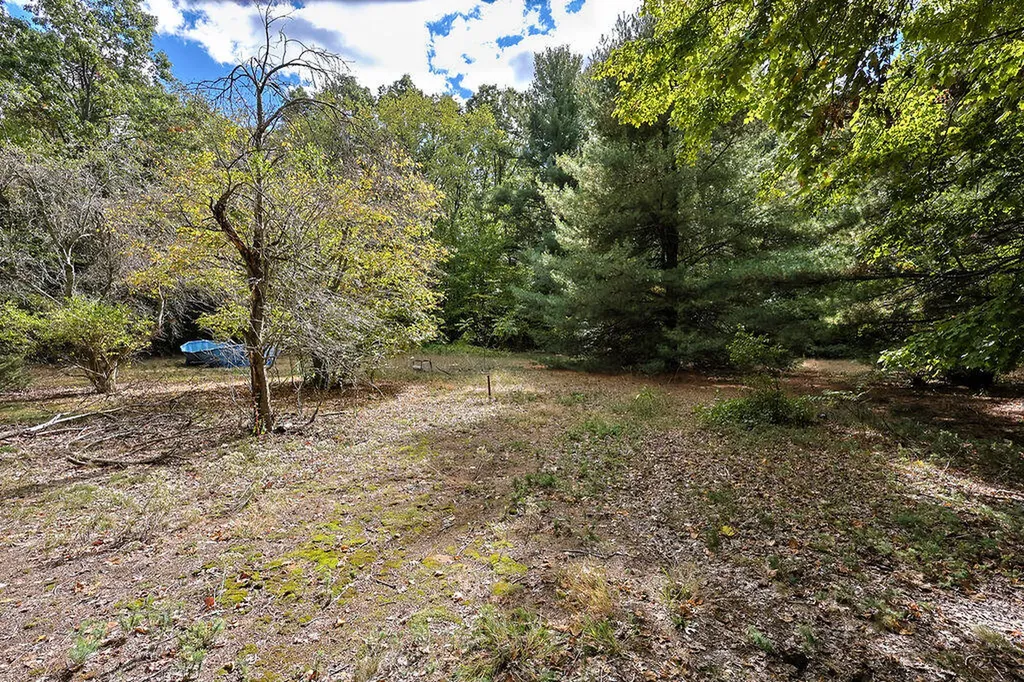 2763 Pontaluna Road Fruitport Charter Township MI 49415