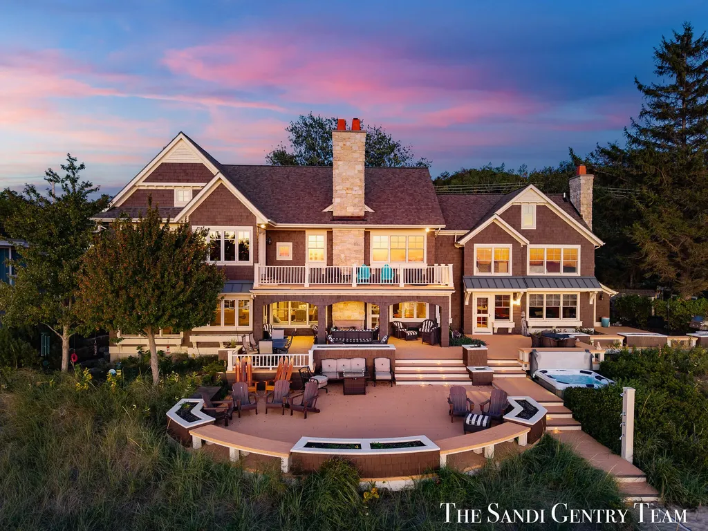 19201 North Shore Drive Spring Lake Township MI 49456