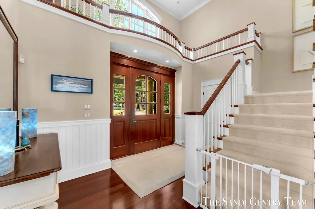19201 North Shore Drive Spring Lake Township MI 49456
