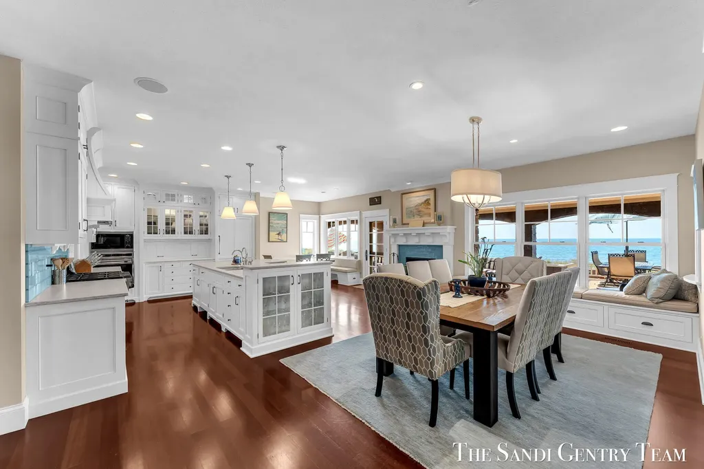 19201 North Shore Drive Spring Lake Township MI 49456