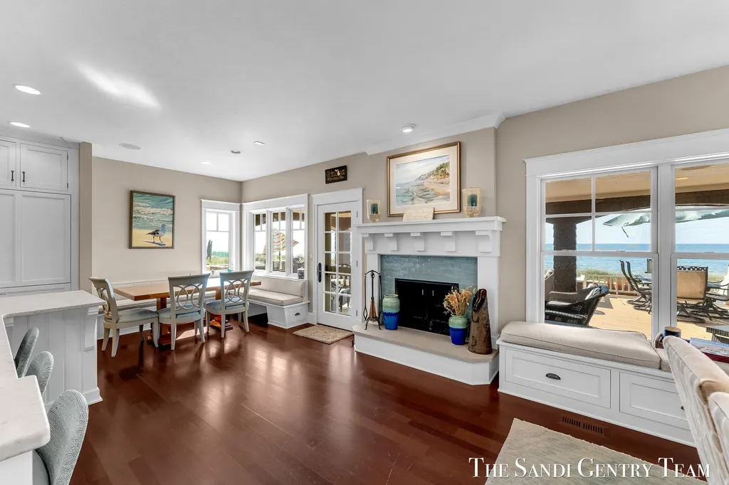 19201 North Shore Drive Spring Lake Township MI 49456