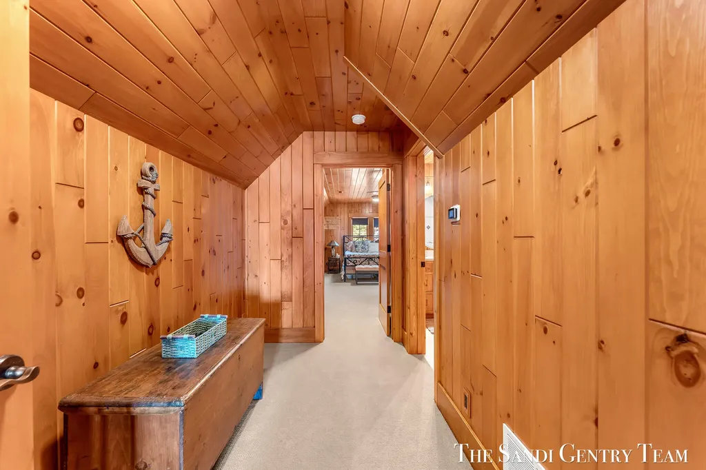 19201 North Shore Drive Spring Lake Township MI 49456