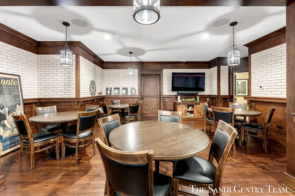 19201 North Shore Drive Spring Lake Township MI 49456