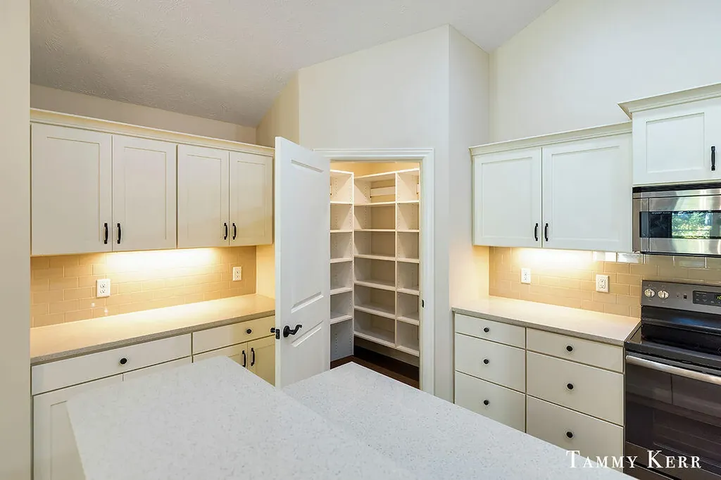 197 Janes View Drive Park Township MI 49424