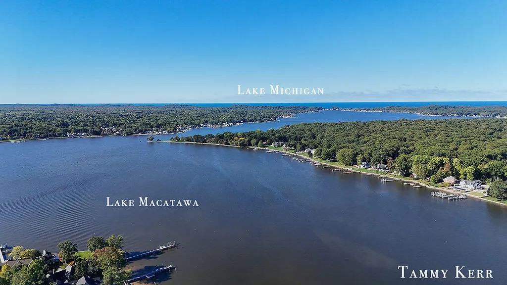197 Janes View Drive Park Township MI 49424
