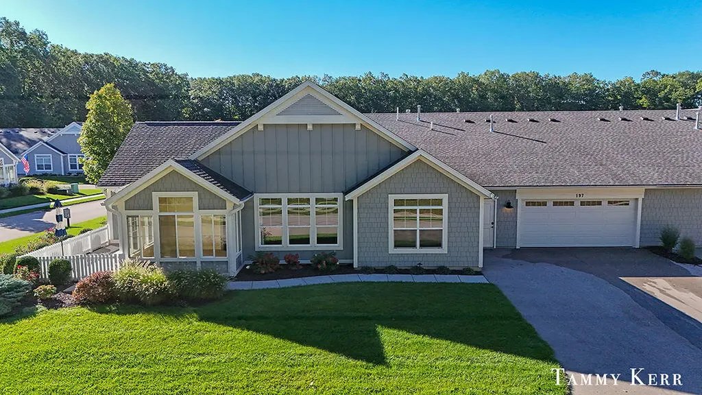 197 Janes View Drive Park Township MI 49424