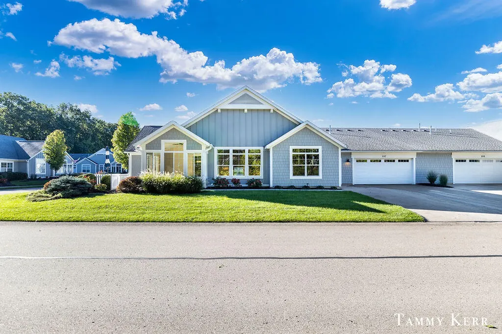 197 Janes View Drive Park Township MI 49424