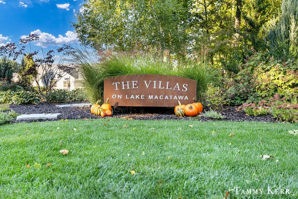 197 Janes View Drive Park Township MI 49424