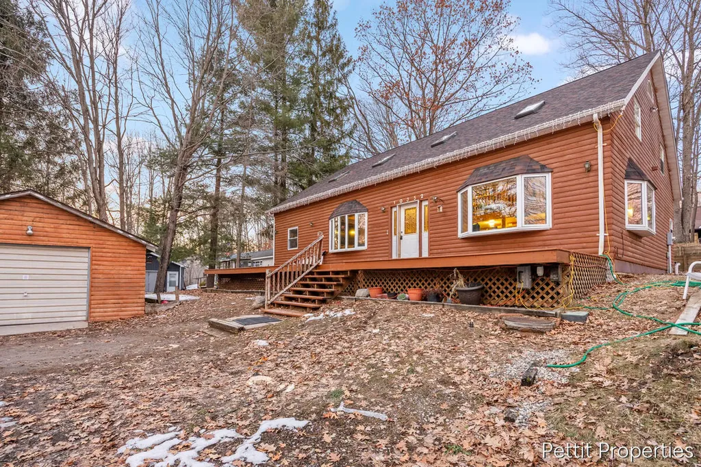 10352 N Athey Avenue Franklin Township MI 48625