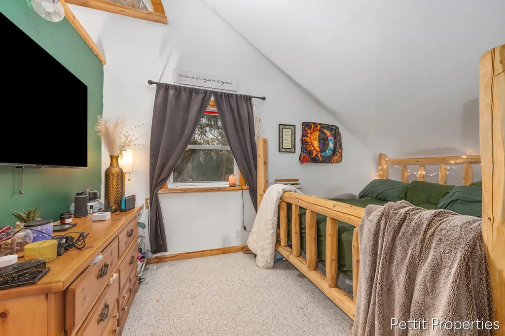 10352 N Athey Avenue Franklin Township MI 48625