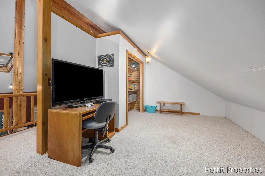 10352 N Athey Avenue Franklin Township MI 48625