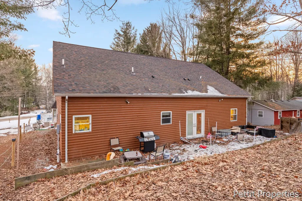 10352 N Athey Avenue Franklin Township MI 48625