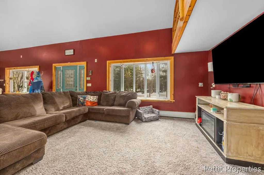 10352 N Athey Avenue Franklin Township MI 48625