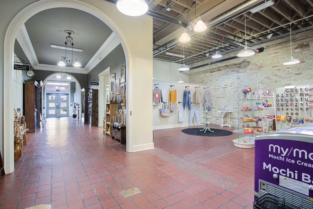 356 W Western Avenue Muskegon City MI 49440