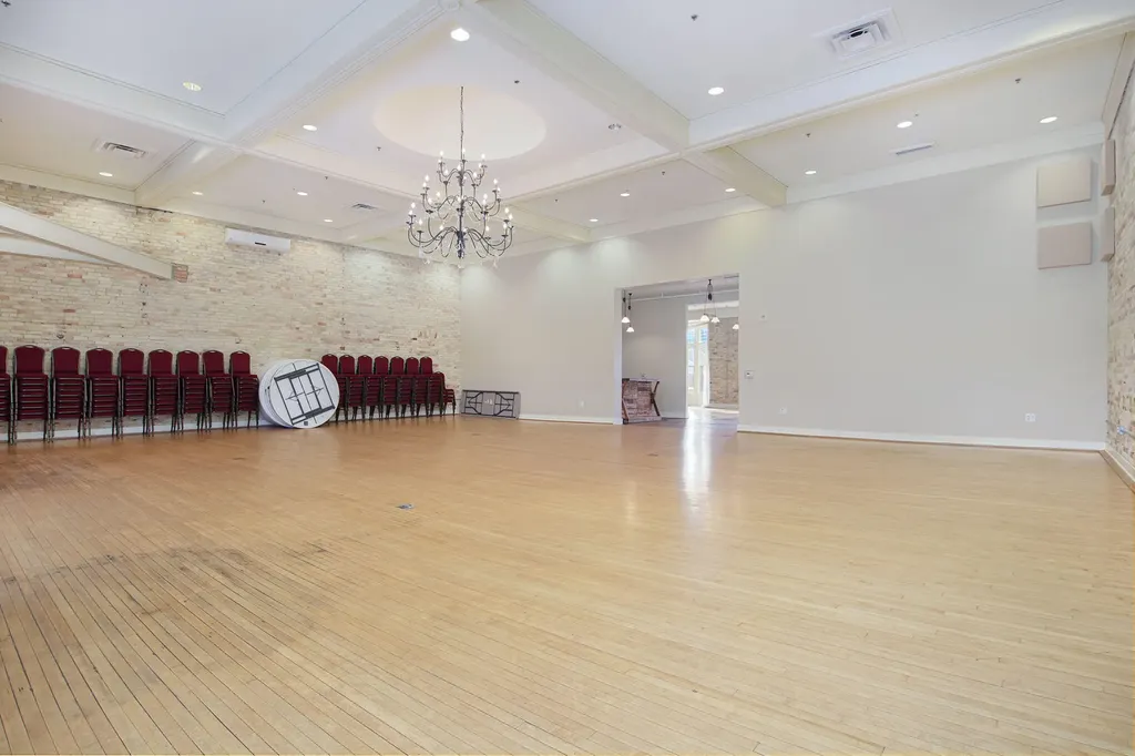 356 W Western Avenue Muskegon City MI 49440