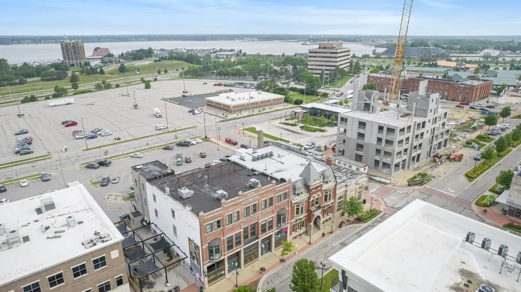 356 W Western Avenue Muskegon City MI 49440