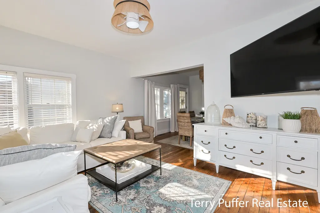 305 N Robert Street Ludington City MI 49431