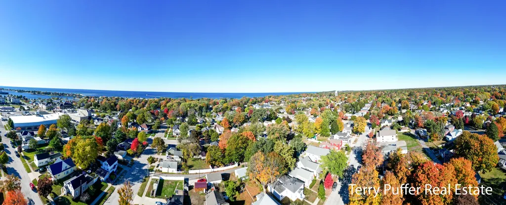 305 N Robert Street Ludington City MI 49431