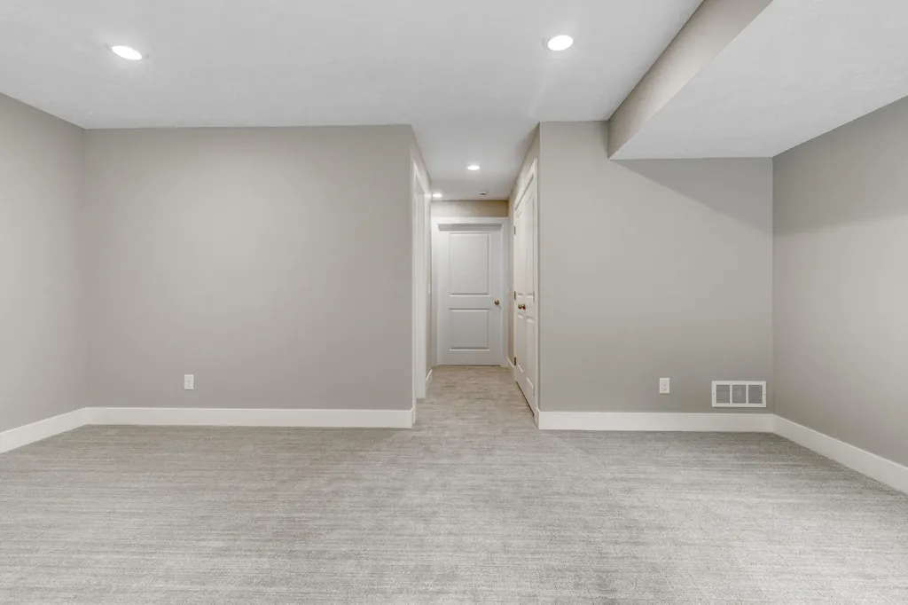 7236 Atwater Drive Norton Shores City MI 49456