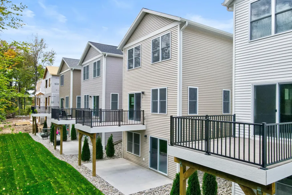 7236 Atwater Drive Norton Shores City MI 49456