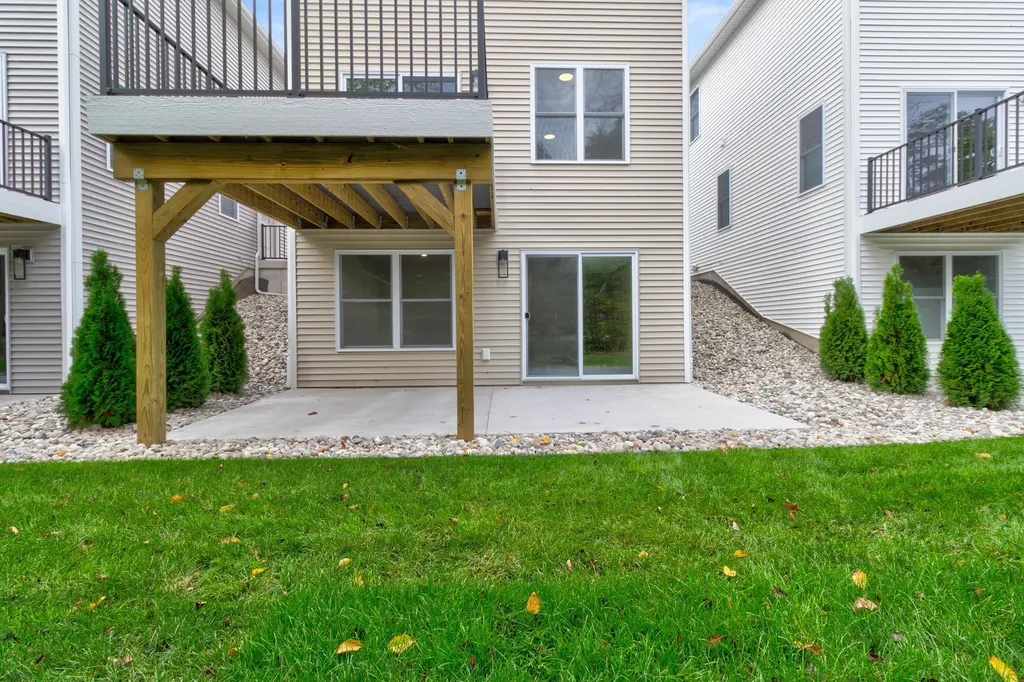 7236 Atwater Drive Norton Shores City MI 49456