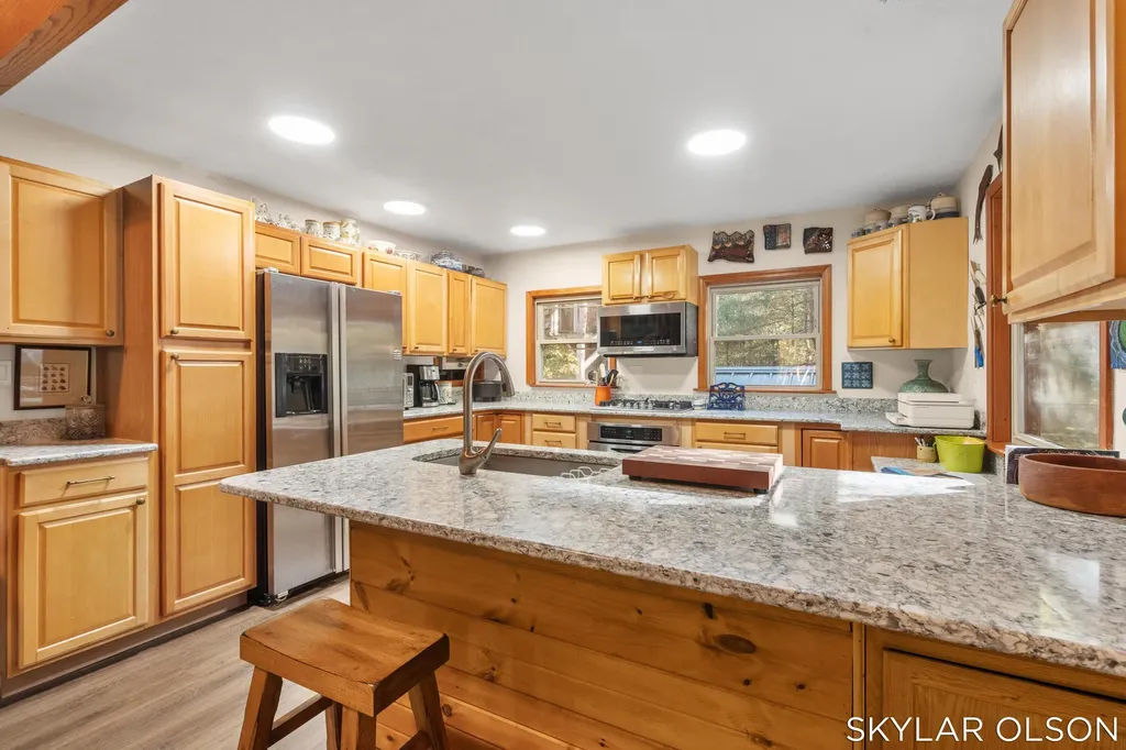 10711 N Tuttle Road Unknown City MI 49411